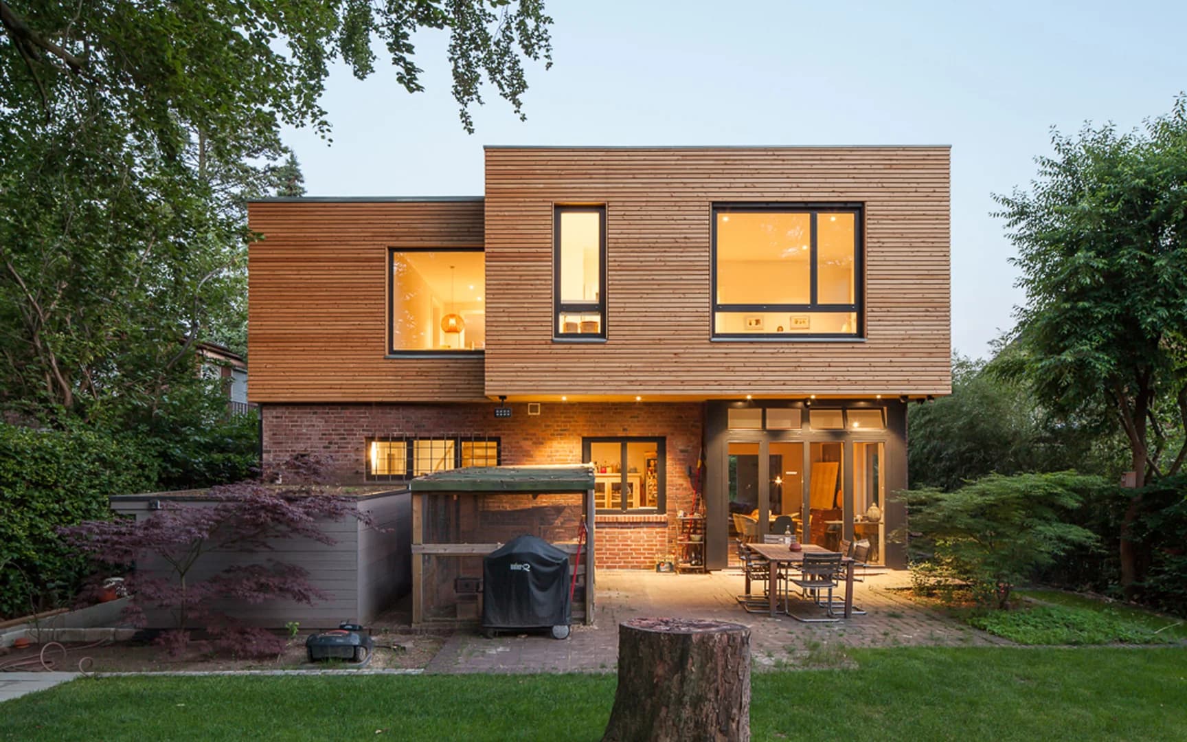 Exterior of the Jürgensallee rooftop addition